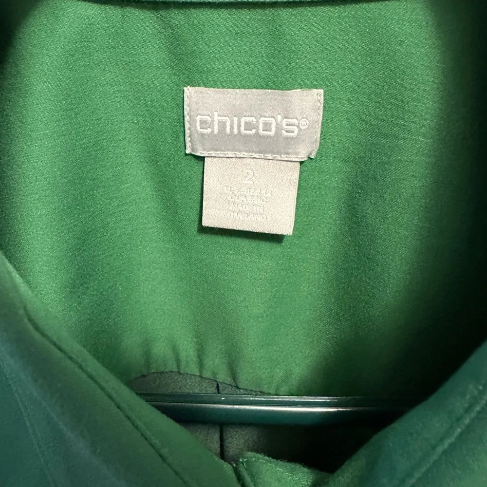Chico's Vibrant Green Casual Button-Down Shirt - Picture 2 of 5